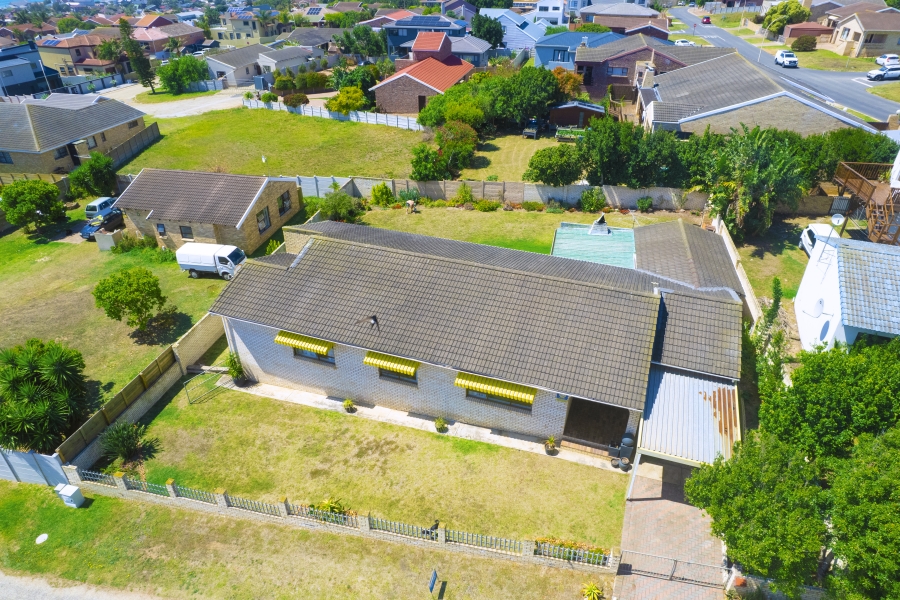 3 Bedroom Property for Sale in Wavecrest Eastern Cape